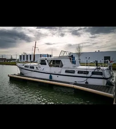 Une Nuit Sur L'Eau A Bord De L'Ideaal Nevers Exterior photo