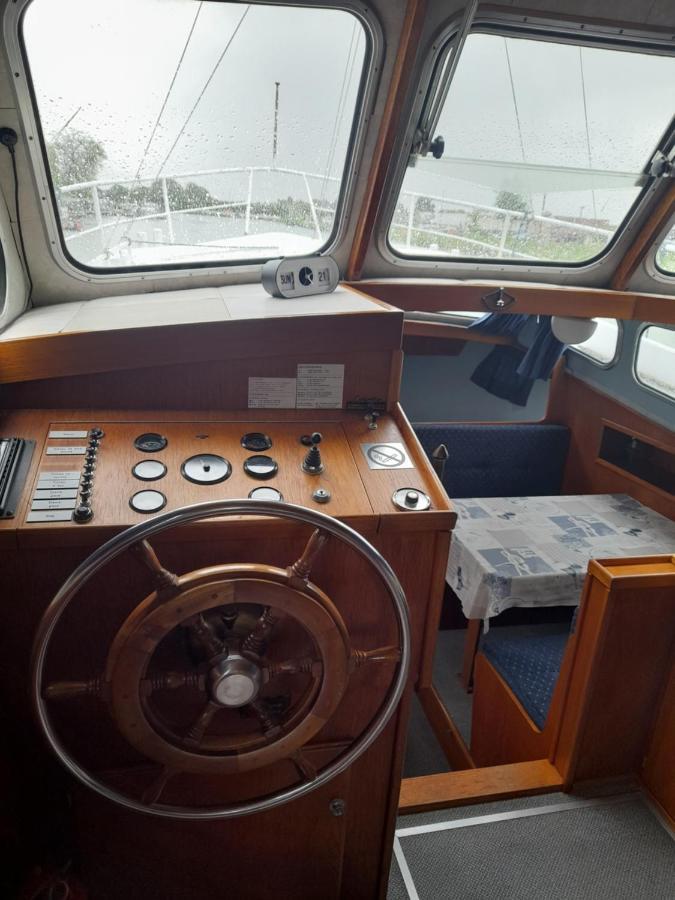 Nuit Sur L'eau A Bord De L'ideaal Botel Nevers